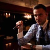 行政書士開業後の仕事は？花形業務「許認可」って本当に儲かるの？